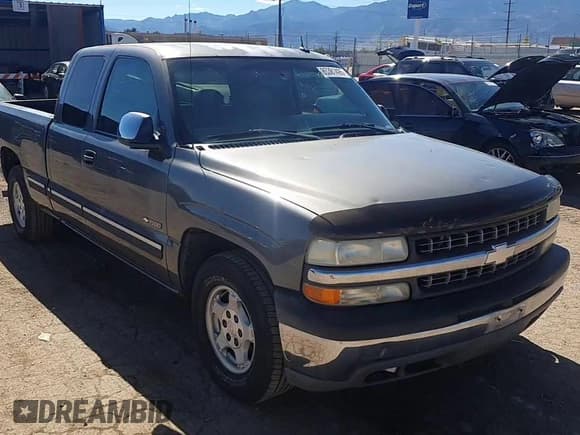 ✅ 2002 Chevrolet Silverado 1500 LT • VIN: 2GCEC19T421355647 • Lot: 85381495. Wystawiony na Copart z przebiegiem 170 288 mil. Bezpłatny archiwum sprzedaży aukcyjnych z USA i szczegółowy raport historii pojazdu na DreamBid. Zdjęcie 13.