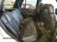 1996 Chevrolet Blazer z VIN 1GNDT13W7T2212358, wystawiony jako Copart lot #88707475 z przebiegiem 255 282 mil mil oraz Szkoda całkowita • Salvage title. Historia ofert i sprzedaży dostępna na DreamBid. Obrazek 11.