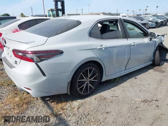 2022 Toyota Camry SE с VIN 4T1T11BK8NU072395, выставлен на аукционе IAAI как лот 42283425 с пробегом 39 347 миль миль и . История ставок и продаж доступна на DreamBid. Изображение 4.