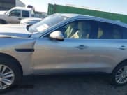 ✅ 2019 Jaguar F-Pace 25t Prestige • VIN: SADCK2GX8KA391700 • Lot: 41284383. Wystawiony na IAAI z przebiegiem 79 299 mil. Bezpłatny archiwum sprzedaży aukcyjnych z USA i szczegółowy raport historii pojazdu na DreamBid. Zdjęcie 14.