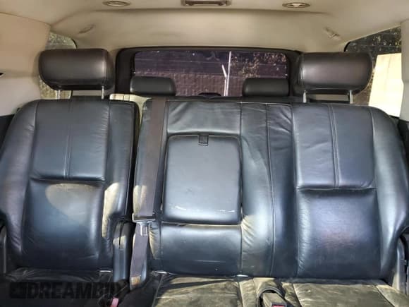 ✅ 2007 GMC Yukon SLE 3SA • VIN: 1GKFC13CX7J279883 • Лот: 87692925. Опубликован ранее на Copart с пробегом 197 461 миль. Бесплатный доступ к архиву аукционных продаж из США и подробный отчёт об истории автомобиля на DreamBid. Изображение 10.