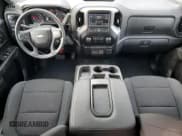 ✅ 2021 Chevrolet Silverado 1500 Custom • VIN: 3GCPYBEK1MG411552 • Lot: 79012514. Wystawiony na Copart z przebiegiem 85 944 mil. Bezpłatny archiwum sprzedaży aukcyjnych z USA i szczegółowy raport historii pojazdu na DreamBid. Zdjęcie 8.