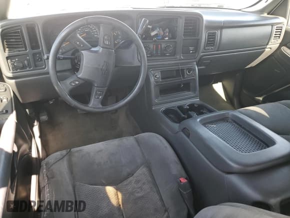 ✅ 2003 Chevrolet Silverado 2500HD LS • VIN: 1GCHC29U53E146154 • Лот: 72820474. Опубликован ранее на Copart с пробегом Не указан. Бесплатный доступ к архиву аукционных продаж из США и подробный отчёт об истории автомобиля на DreamBid. Изображение 8.
