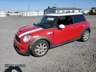 2013 MINI Hardtop S с VIN WMWSV3C52DT393942, выставлен на аукционе Copart как лот 82321975 с пробегом 119 828 миль миль и Чистый • Clean title. История ставок и продаж доступна на DreamBid. Изображение 1.