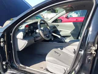 2023 Hyundai Elantra SEL с VIN KMHLS4AG7PU568755, выставлен на аукционе IAAI как лот 43181794 с пробегом 12 803 миль миль и . История ставок и продаж доступна на DreamBid. Изображение 5.