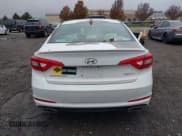 ✅ 2015 Hyundai Sonata Sport • VIN: 5NPE34AF1FH136995 • Lot: 43670248. Wystawiony na IAAI z przebiegiem 112 374 mil. Bezpłatny archiwum sprzedaży aukcyjnych z USA i szczegółowy raport historii pojazdu na DreamBid. Zdjęcie 16.