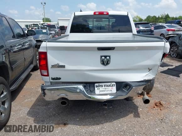 2016 Ram 1500 Big Horn with VIN 1C6RR6LT0GS278067, listed as a IAAI auction lot 42755061 with 163,367 mi miles and . Bid and sale history available at DreamBid. Image 17.