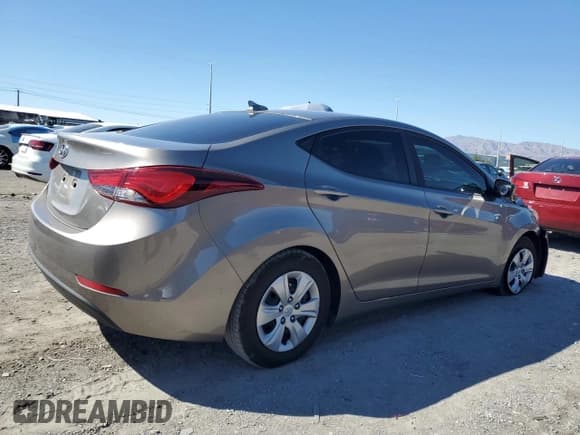 ✅ 2016 Hyundai Elantra SE • VIN: 5NPDH4AE5GH749403 • Lot: 82169215. Listed on Copart with 89,854 mi. Free auction sales archive from the USA and detailed vehicle history report at DreamBid. Image 3.