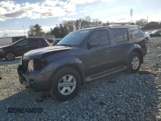 ✅ 2011 Nissan Pathfinder SV • VIN: 5N1AR1NBXBC610253 • Lot: 92081855. Listed on Copart with 227,455 mi. Free auction sales archive from the USA and detailed vehicle history report at DreamBid. Image 1.