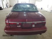 ✅ 1997 Lincoln Continental • VIN: 1LNLM97V5VY650776 • Лот: 62645445. Опубликован ранее на Copart с пробегом Не указан. Бесплатный доступ к архиву аукционных продаж из США и подробный отчёт об истории автомобиля на DreamBid. Изображение 6.