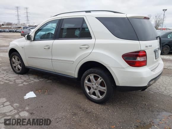 ✅ 2008 Mercedes-Benz M 350 • VIN: 4JGBB86EX8A355358 • Lot: 43810772. Listed on IAAI with 163,113 mi. Free auction sales archive from the USA and detailed vehicle history report at DreamBid. Image 3.