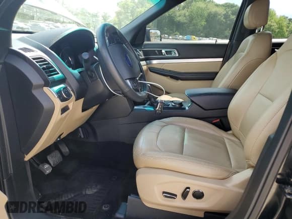 ✅ 2017 Ford Explorer XLT • VIN: 1FM5K8D86HGD75307 • Lot: 55724885. Listed on Copart with Not provided. Free auction sales archive from the USA and detailed vehicle history report at DreamBid. Image 7.