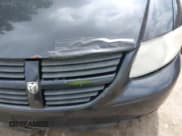 ✅ 2007 Dodge Grand Caravan SXT • VIN: 2D8GP44L87R271623 • Lot: 42676657. Listed on IAAI with 226,502 mi. Free auction sales archive from the USA and detailed vehicle history report at DreamBid. Image 6.