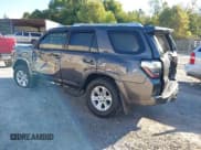 ✅ 2015 Toyota 4Runner SR5 Premium • VIN: JTEZU5JR8F5092617 • Lot: 43422294. Wystawiony na IAAI z przebiegiem 197 270 mil. Bezpłatny archiwum sprzedaży aukcyjnych z USA i szczegółowy raport historii pojazdu na DreamBid. Zdjęcie 3.