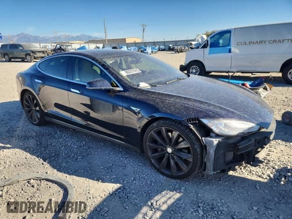 ✅ 2015 Tesla Model S 85 • VIN: 5YJSA1H15FF084240 • Lot: 80297915. Listed on Copart with 98,445 mi. Free auction sales archive from the USA and detailed vehicle history report at DreamBid. Image 4.
