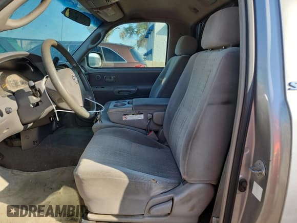 ✅ 2003 Toyota Tundra SR5 • VIN: 5TBKT44113S384598 • Lot: 86470105. Wystawiony na Copart z przebiegiem 344 208 mil. Bezpłatny archiwum sprzedaży aukcyjnych z USA i szczegółowy raport historii pojazdu na DreamBid. Zdjęcie 7.