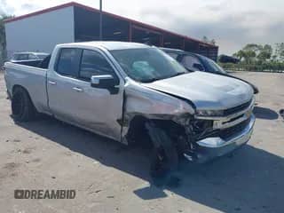 2020 Chevrolet Silverado 1500 LT with VIN 1GCRYDED5LZ240714, listed as a IAAI auction lot 41524778 with 130,782 mi miles and . Bid and sale history available at DreamBid. Image 1.
