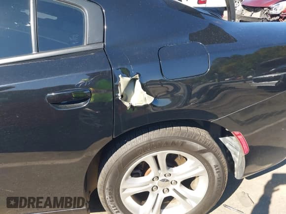 ✅ 2019 Dodge Charger SXT • VIN: 2C3CDXBG4KH720506 • Лот: 43403381. Опубликован ранее на IAAI с пробегом 110 392 миль. Бесплатный доступ к архиву аукционных продаж из США и подробный отчёт об истории автомобиля на DreamBid. Изображение 6.