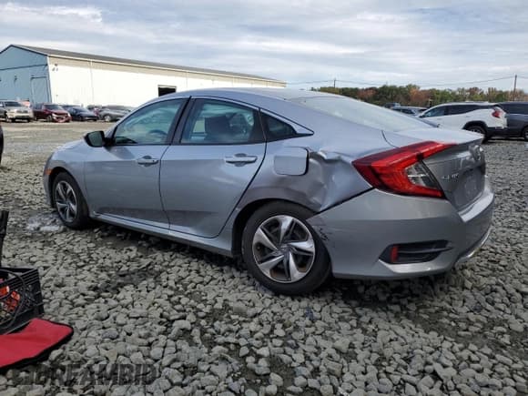 ✅ 2019 Honda Civic LX • VIN: 2HGFC2F63KH520816 • Лот: 86603135. Опубликован ранее на Copart с пробегом Не указан. Бесплатный доступ к архиву аукционных продаж из США и подробный отчёт об истории автомобиля на DreamBid. Изображение 2.