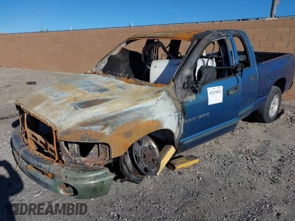 2003 Dodge 1500 ST с VIN 1D3HA18Z73J558524, выставлен на аукционе IAAI как лот 41515832 с пробегом Не указан миль и . История ставок и продаж доступна на DreamBid. Изображение 2.