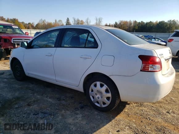 ✅ 2009 Toyota Yaris • VIN: JTDBT903094051745 • Лот: 90799275. Опубликован ранее на Copart с пробегом 234 397 миль. Бесплатный доступ к архиву аукционных продаж из США и подробный отчёт об истории автомобиля на DreamBid. Изображение 2.