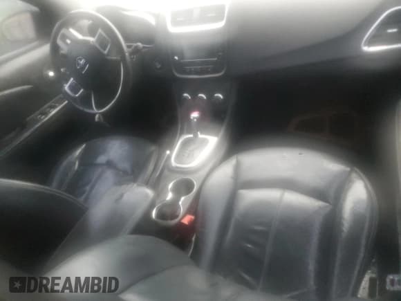 ✅ 2011 Dodge Avenger Lux • VIN: 1B3BD2FG1BN516758 • Лот: 81251174. Опубликован ранее на Copart с пробегом 175 072 миль. Бесплатный доступ к архиву аукционных продаж из США и подробный отчёт об истории автомобиля на DreamBid. Изображение 8.