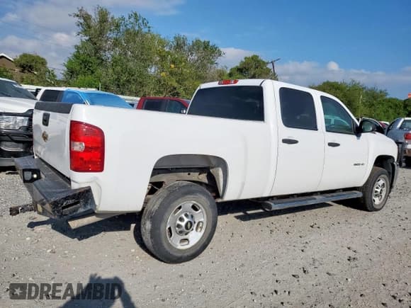 ✅ 2013 Chevrolet Silverado 2500HD Work Truck • VIN: 1GC1CVCG7DF231093 • Лот: 84637665. Опубликован ранее на Copart с пробегом 165 571 миль. Бесплатный доступ к архиву аукционных продаж из США и подробный отчёт об истории автомобиля на DreamBid. Изображение 3.