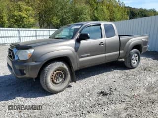 ✅ 2015 Toyota Tacoma • VIN: 5TFUU4EN3FX144305 • Lot: 84375505. Listed on Copart with 124,876 mi. Free auction sales archive from the USA and detailed vehicle history report at DreamBid. Image 1.