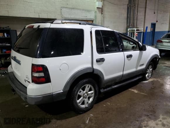 ✅ 2006 Ford Explorer XLT • VIN: 1FMEU73866UA07827 • Лот: 46151125. Опубликован ранее на Copart с пробегом 219 598 миль. Бесплатный доступ к архиву аукционных продаж из США и подробный отчёт об истории автомобиля на DreamBid. Изображение 3.