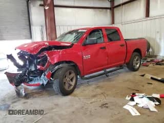 2018 Ram 1500 Express z VIN 1C6RR7KG3JS179356, wystawiony jako Copart lot #67902425 z przebiegiem Nie podano mil oraz Szkoda całkowita • Salvage title. Historia ofert i sprzedaży dostępna na DreamBid. Obrazek 1.