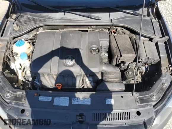 ✅ 2013 Volkswagen Passat S • VIN: 1VWAP7A34DC012879 • Lot: 86543405. Listed on Copart with 165,754 mi. Free auction sales archive from the USA and detailed vehicle history report at DreamBid. Image 11.