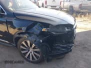 ✅ 2024 Volvo XC90 Plus Bright Theme • VIN: YV4062PE5R1171388 • Lot: 43320112. Wystawiony na IAAI z przebiegiem 70 586 mil. Bezpłatny archiwum sprzedaży aukcyjnych z USA i szczegółowy raport historii pojazdu na DreamBid. Zdjęcie 6.