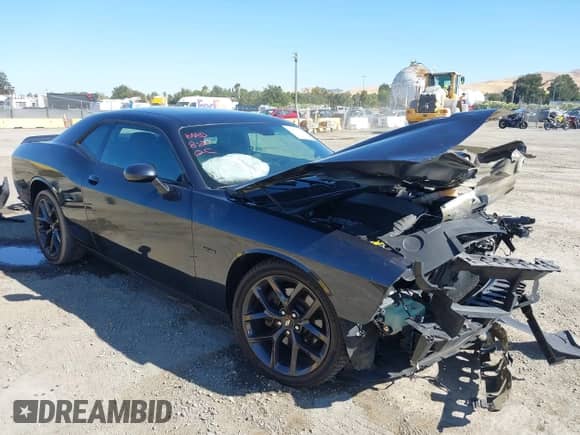 2019 Dodge Challenger R/T z VIN 2C3CDZBT1KH660483, wystawiony jako IAAI lot #43038116 z przebiegiem 89 982 mil mil oraz . Historia ofert i sprzedaży dostępna na DreamBid. Obrazek 1.