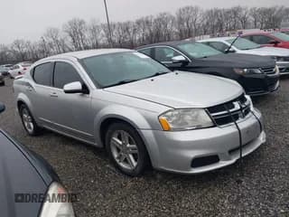 ✅ 2012 Dodge Avenger SXT • VIN: 1C3CDZCB5CN179070 • Лот: 41520290. Опубликован ранее на IAAI с пробегом 169 963 миль. Бесплатный доступ к архиву аукционных продаж из США и подробный отчёт об истории автомобиля на DreamBid. Изображение 1.