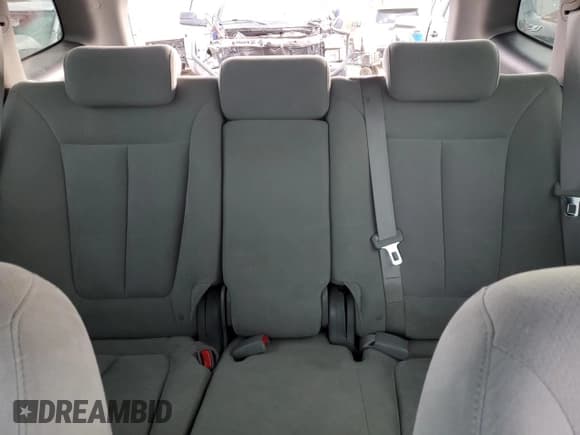 ✅ 2009 Hyundai Santa Fe GLS • VIN: 5NMSG73D89H286849 • Lot: 82440874. Listed on Copart with 179,827 mi. Free auction sales archive from the USA and detailed vehicle history report at DreamBid. Image 10.