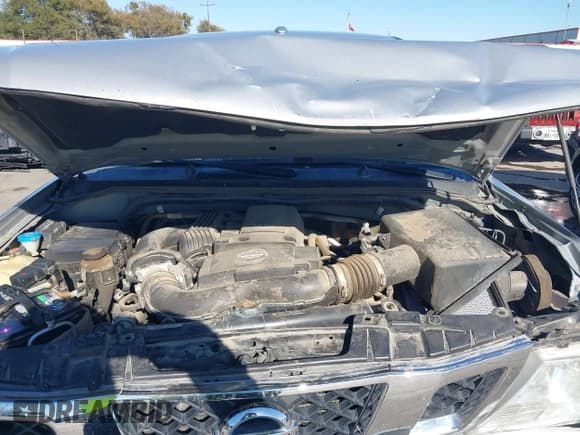 ✅ 2015 Nissan Frontier SV • VIN: 1N6AD0ER0FN762544 • Lot: 43667066. Wystawiony na IAAI z przebiegiem 97 703 mil. Bezpłatny archiwum sprzedaży aukcyjnych z USA i szczegółowy raport historii pojazdu na DreamBid. Zdjęcie 10.