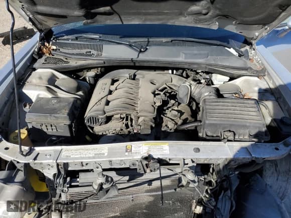 ✅ 2010 Dodge Challenger SE • VIN: 2B3CJ4DV0AH313152 • Lot: 86220734. Wystawiony na Copart z przebiegiem 189 942 mil. Bezpłatny archiwum sprzedaży aukcyjnych z USA i szczegółowy raport historii pojazdu na DreamBid. Zdjęcie 12.