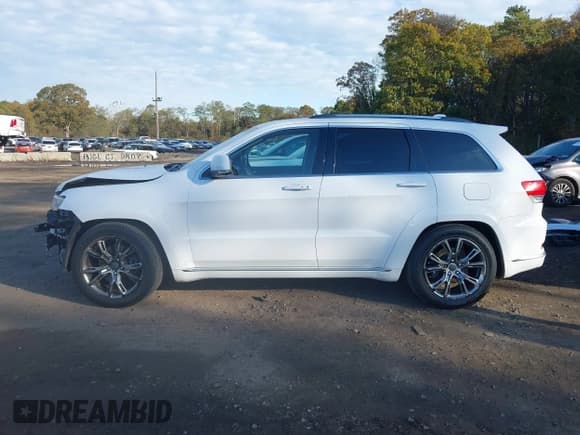 ✅ 2015 Jeep Grand Cherokee Summit • VIN: 1C4RJFJT2FC854365 • Лот: 43515135. Опубликован ранее на IAAI с пробегом 116 336 миль. Бесплатный доступ к архиву аукционных продаж из США и подробный отчёт об истории автомобиля на DreamBid. Изображение 15.