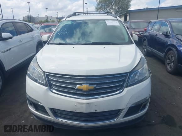 ✅ 2015 Chevrolet Traverse LT • VIN: 1GNKRGKD2FJ257193 • Lot: 43366151. Wystawiony na IAAI z przebiegiem 81 549 mil. Bezpłatny archiwum sprzedaży aukcyjnych z USA i szczegółowy raport historii pojazdu na DreamBid. Zdjęcie 13.