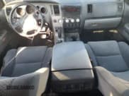 ✅ 2012 Toyota Tundra • VIN: 5TFDY5F1XCX241146 • Lot: 71637095. Wystawiony na Copart z przebiegiem 176 762 mil. Bezpłatny archiwum sprzedaży aukcyjnych z USA i szczegółowy raport historii pojazdu na DreamBid. Zdjęcie 8.