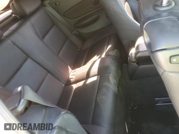 ✅ 2009 BMW 1 Series 135i • VIN: WBAUN93529VK40677 • Lot: 76190644. Wystawiony na Copart z przebiegiem 126 992 mil. Bezpłatny archiwum sprzedaży aukcyjnych z USA i szczegółowy raport historii pojazdu na DreamBid. Zdjęcie 10.