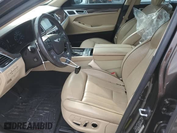 2015 Hyundai Genesis 3.8L z VIN KMHGN4JE4FU016443, wystawiony jako Copart lot #76380454 z przebiegiem 66 837 mil mil oraz Szkoda całkowita • Salvage title. Historia ofert i sprzedaży dostępna na DreamBid. Obrazek 7.