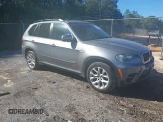 ✅ 2011 BMW X5 35i • VIN: 5UXZV4C53BL405129 • Lot: 43620490. Listed on IAAI with 161,889 mi. Free auction sales archive from the USA and detailed vehicle history report at DreamBid. Image 1.