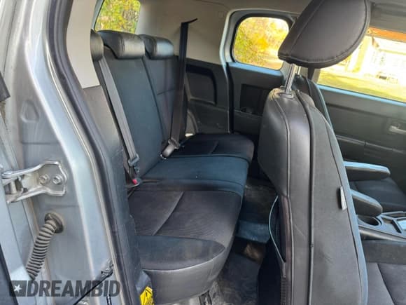 ✅ 2008 Toyota FJ Cruiser • VIN: JTEBU11FX8K028132 • Лот: 90955125. Опубликован ранее на Copart с пробегом 210 133 миль. Бесплатный доступ к архиву аукционных продаж из США и подробный отчёт об истории автомобиля на DreamBid. Изображение 6.