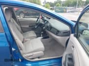 ✅ 2013 Honda Insight • VIN: JHMZE2H30DS002407 • Лот: 42690760. Опубликован ранее на IAAI с пробегом 118 203 миль. Бесплатный доступ к архиву аукционных продаж из США и подробный отчёт об истории автомобиля на DreamBid. Изображение 5.