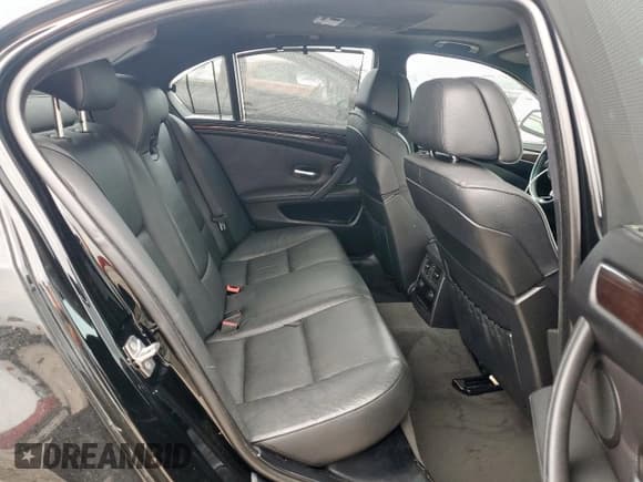 ✅ 2010 BMW 5 Series 550i • VIN: WBANW5C5XACT57157 • Lot: 66046995. Wystawiony na Copart z przebiegiem 109 213 mil. Bezpłatny archiwum sprzedaży aukcyjnych z USA i szczegółowy raport historii pojazdu na DreamBid. Zdjęcie 10.