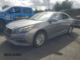 ✅ 2017 Hyundai Sonata SE • VIN: KMHE24L18HA057365 • Lot: 82241505. Listed on Copart with 176,361 mi. Free auction sales archive from the USA and detailed vehicle history report at DreamBid. Image 1.