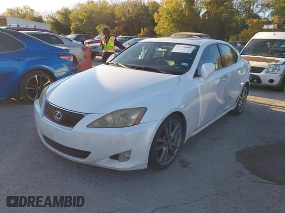 ✅ 2008 Lexus IS 250 • VIN: JTHBK262085062163 • Lot: 43778983. Listed on IAAI with 356,916 mi. Free auction sales archive from the USA and detailed vehicle history report at DreamBid. Image 2.