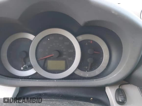 ✅ 2011 Toyota RAV4 • VIN: 2T3ZF4DV9BW076351 • Лот: 43514146. Опубликован ранее на IAAI с пробегом 77 788 миль. Бесплатный доступ к архиву аукционных продаж из США и подробный отчёт об истории автомобиля на DreamBid. Изображение 7.