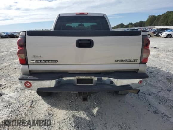 2005 Chevrolet Silverado 2500HD LS with VIN 1GCHK23285F943456, listed as a Copart auction lot 81920025 with 167,693 mi miles and Salvage title. Bid and sale history available at DreamBid. Image 6.